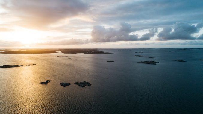 Utforska Sveriges skärgårdar och öar illustration